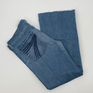 7 For All Mankind Light Wash Dojo Raw Hem Jeans Women’s Size 31